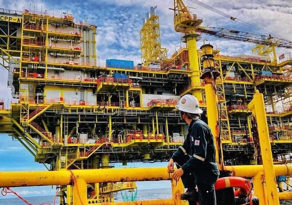 How to Give Training to Oil and Gas Engineers and Technicians