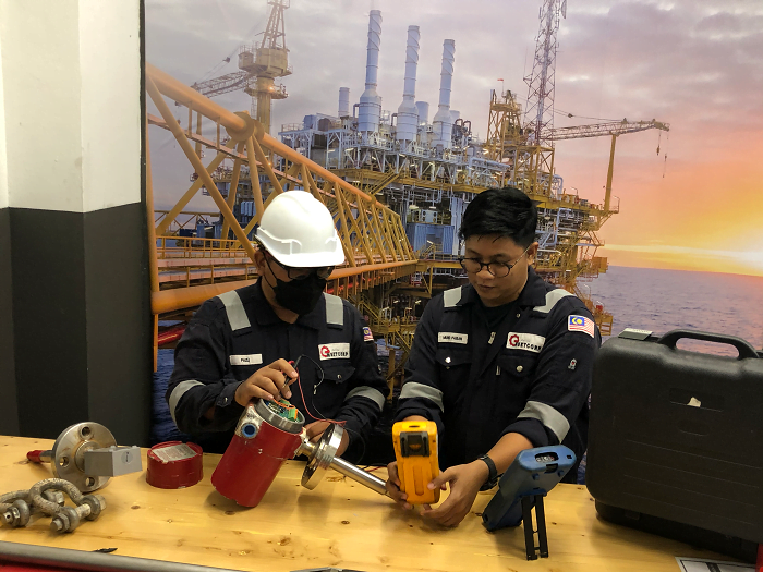 Types of Water Cut Meters Used in the Oil and Gas Industry