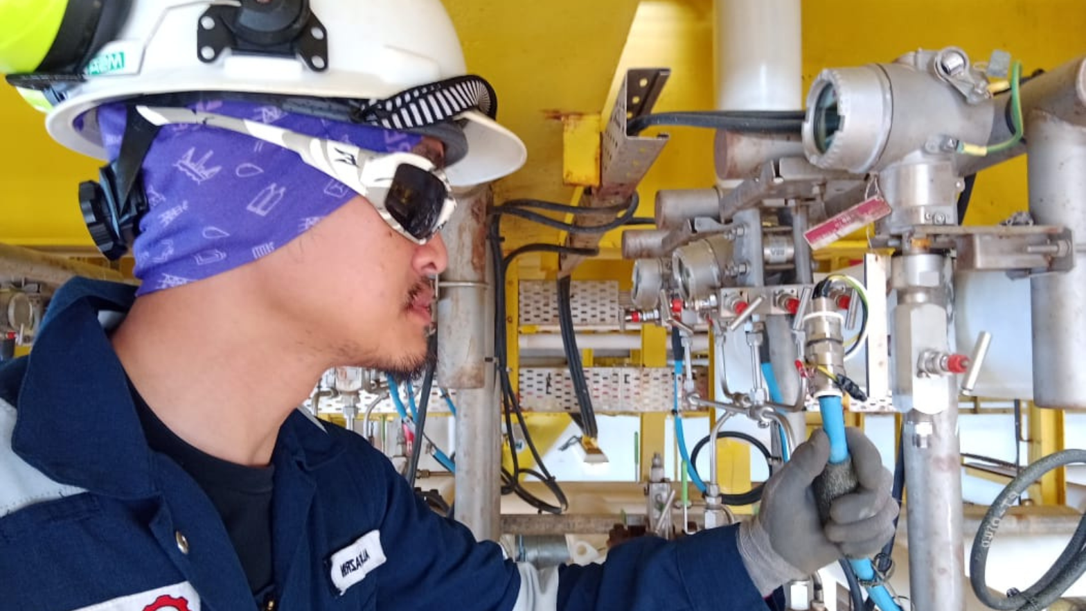 Wet gas meter transmitter validation